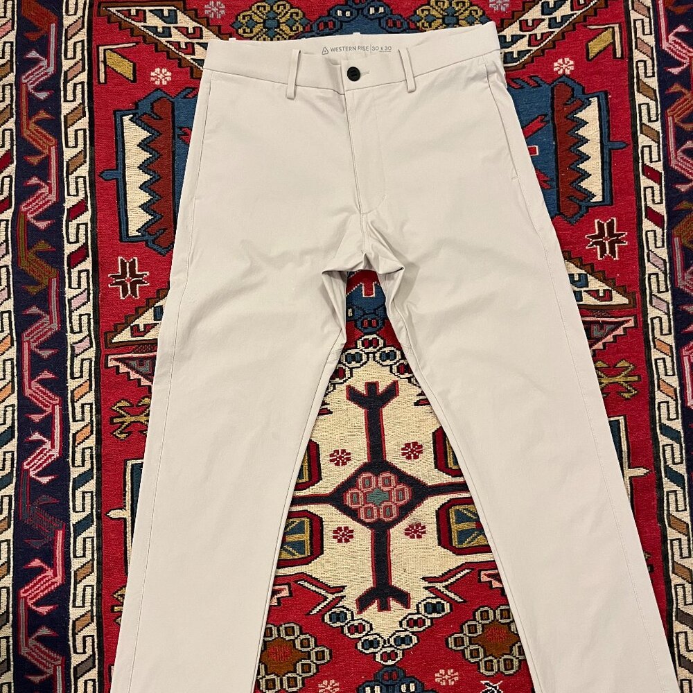 Western Rise Evolution Chino - Dune - 30x30"